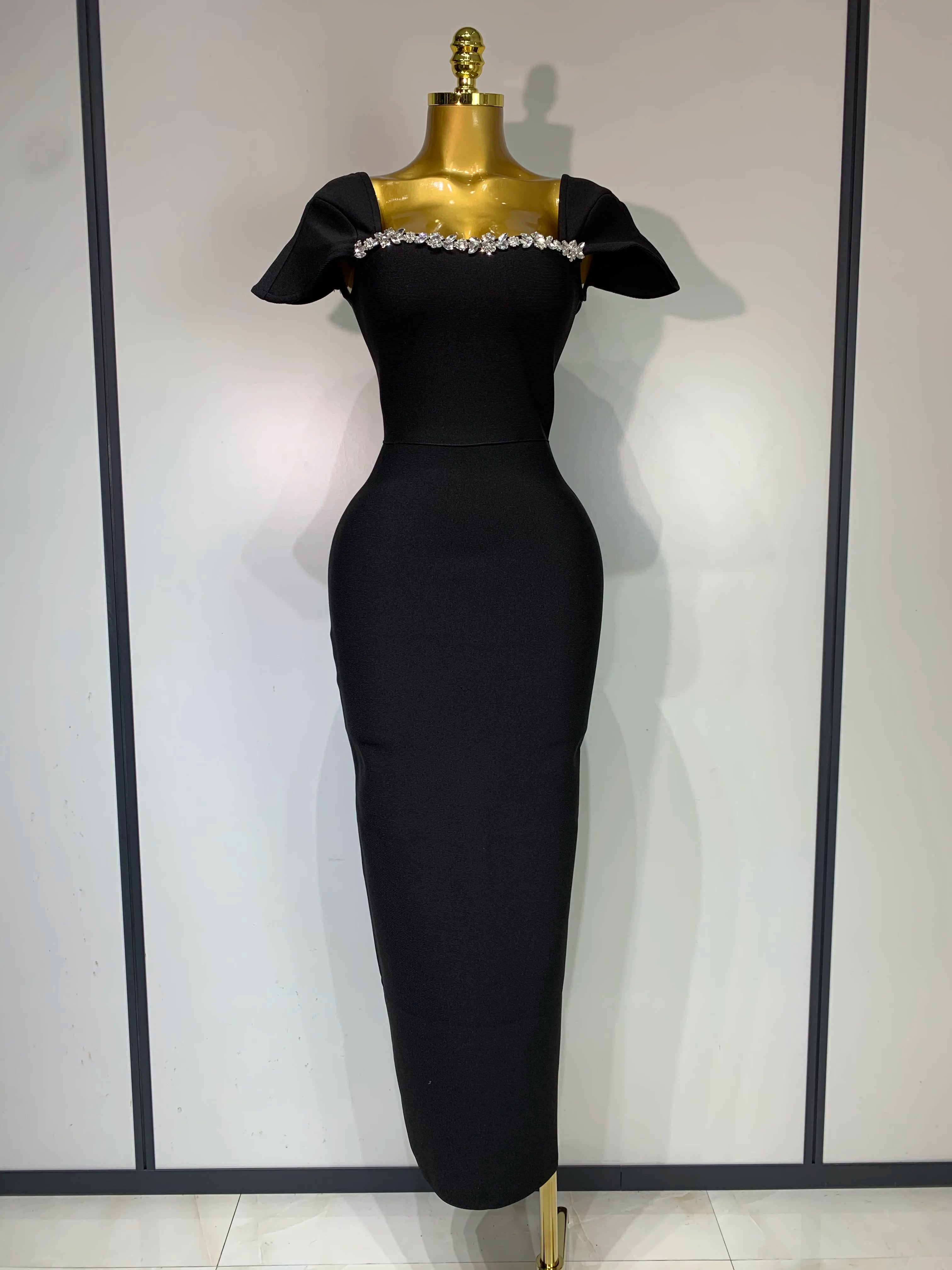 Women Sexy Square Collar Diamonds Bodycon Bandage Dress 2025 Celebrity Elegant Evening Club Party Luxury Birthday Dresses