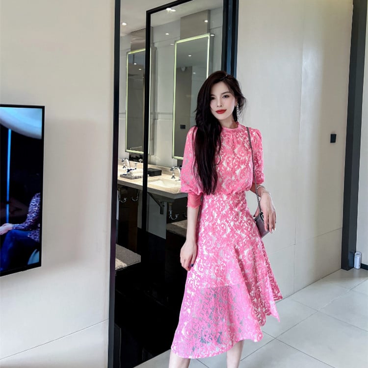 "Qianjinfeng High-Quality Lace Skirts This Year"